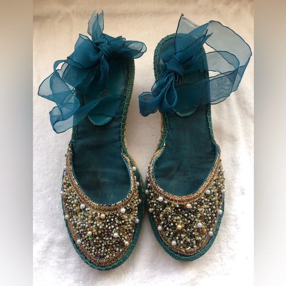 Close-Toed Lace up Espadrilles Wedge Sandals - Picture 2 of 8